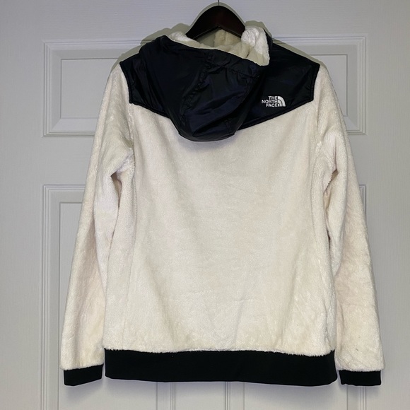 The North Face cream fuzzy zip up with black detailing - Picture 2 of 2
